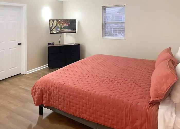 Ideal 2Br 1Ba Apartment Near Iup & More!